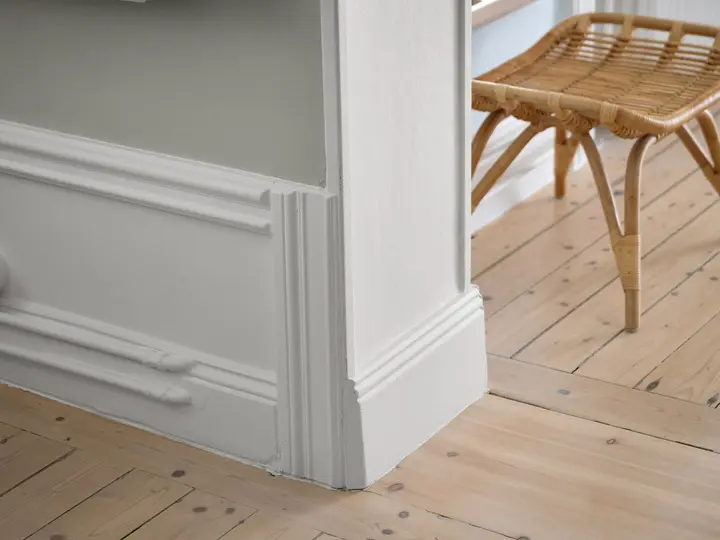Finished parquet floor in a minimalist interior